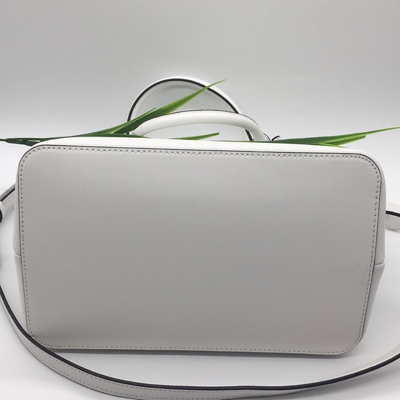 Michael Kors EDEN LG DRWSTRNG GRAB Bag Opt/ Blosso - Picture 7 of 8